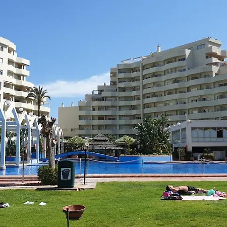 Apartment Holidays Benalbeach *