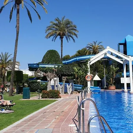 Apartment Holidays Benalbeach *
