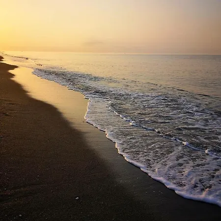 Holidays Benalbeach *